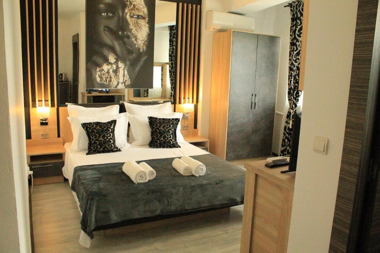 Theline Hotel Bucureşti Ngoại thất bức ảnh