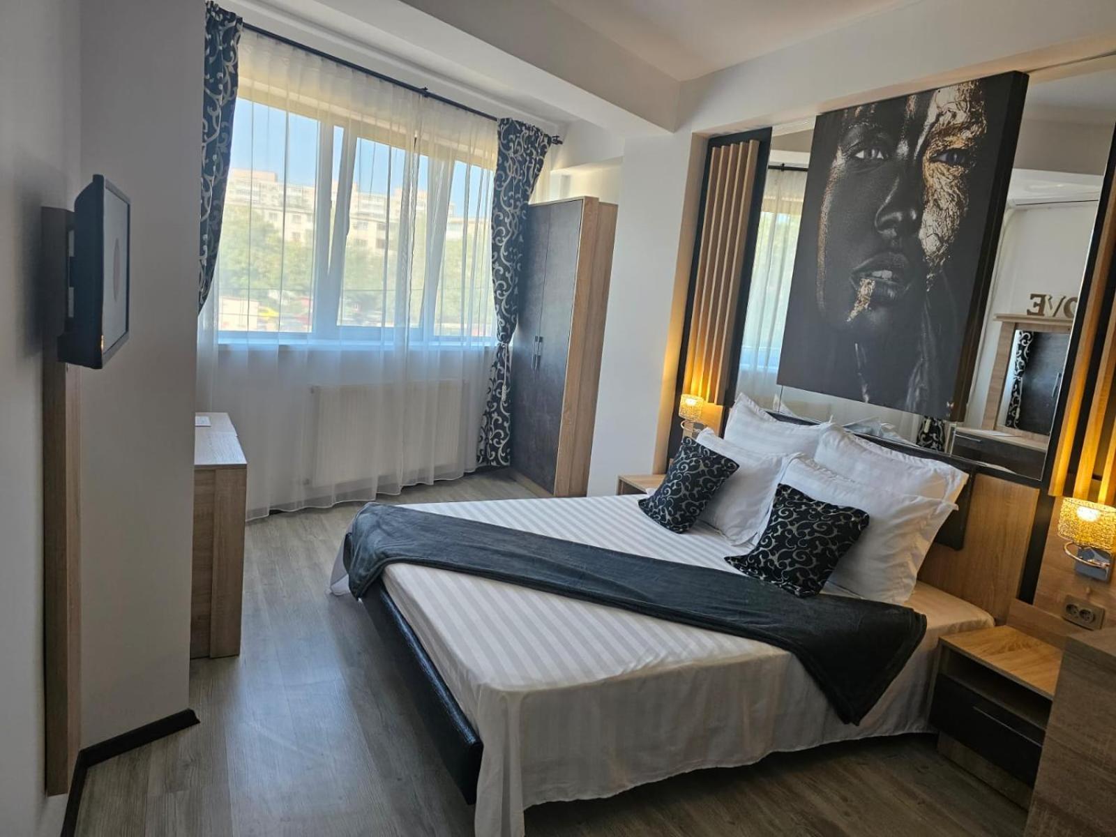 Theline Hotel Bucureşti Ngoại thất bức ảnh
