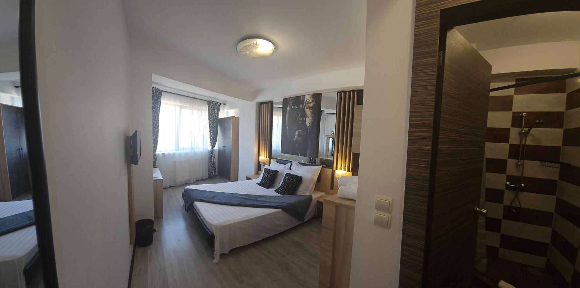 Theline Hotel Bucureşti Ngoại thất bức ảnh